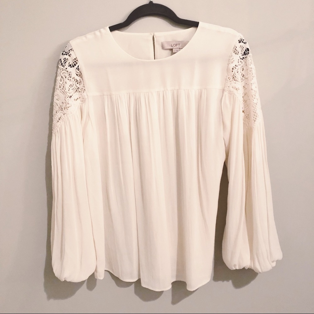 LOFT Ivory Crochet Shoulder Bubble Sleeve Blouse